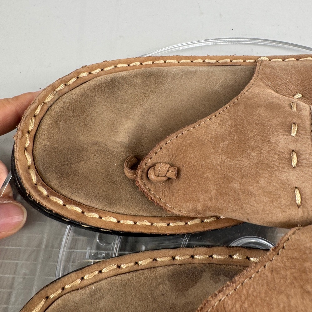 Minnetonka Women Leather Thong Sandals Flip Flops Stitch Detail Brown Size 8 - Picture 7 of 9